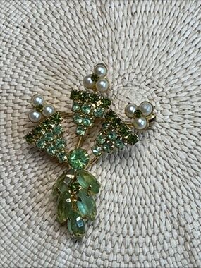 Green and Pearl Brooch